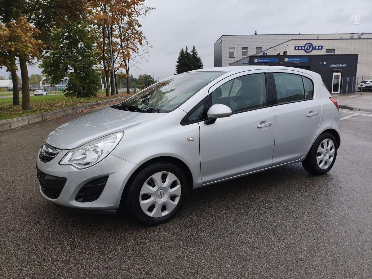 Opel Corsa, 1.2 l., Хэтчбек