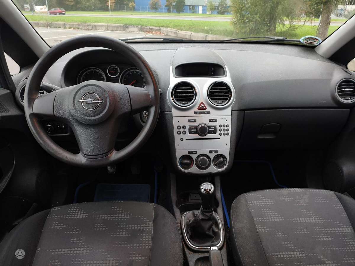 Opel Corsa, 1.2 l., Хэтчбек