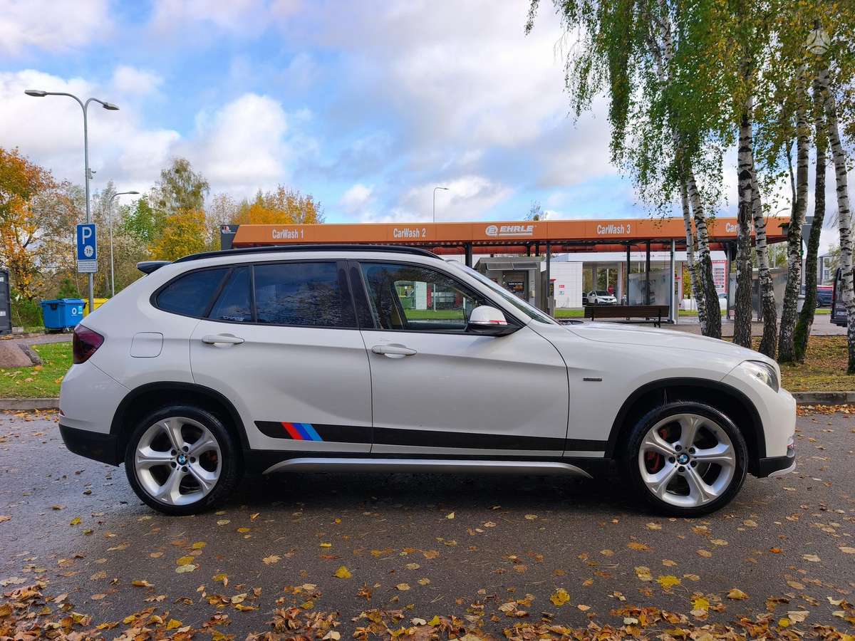 BMW X1, 3.0 l., Хэтчбек
