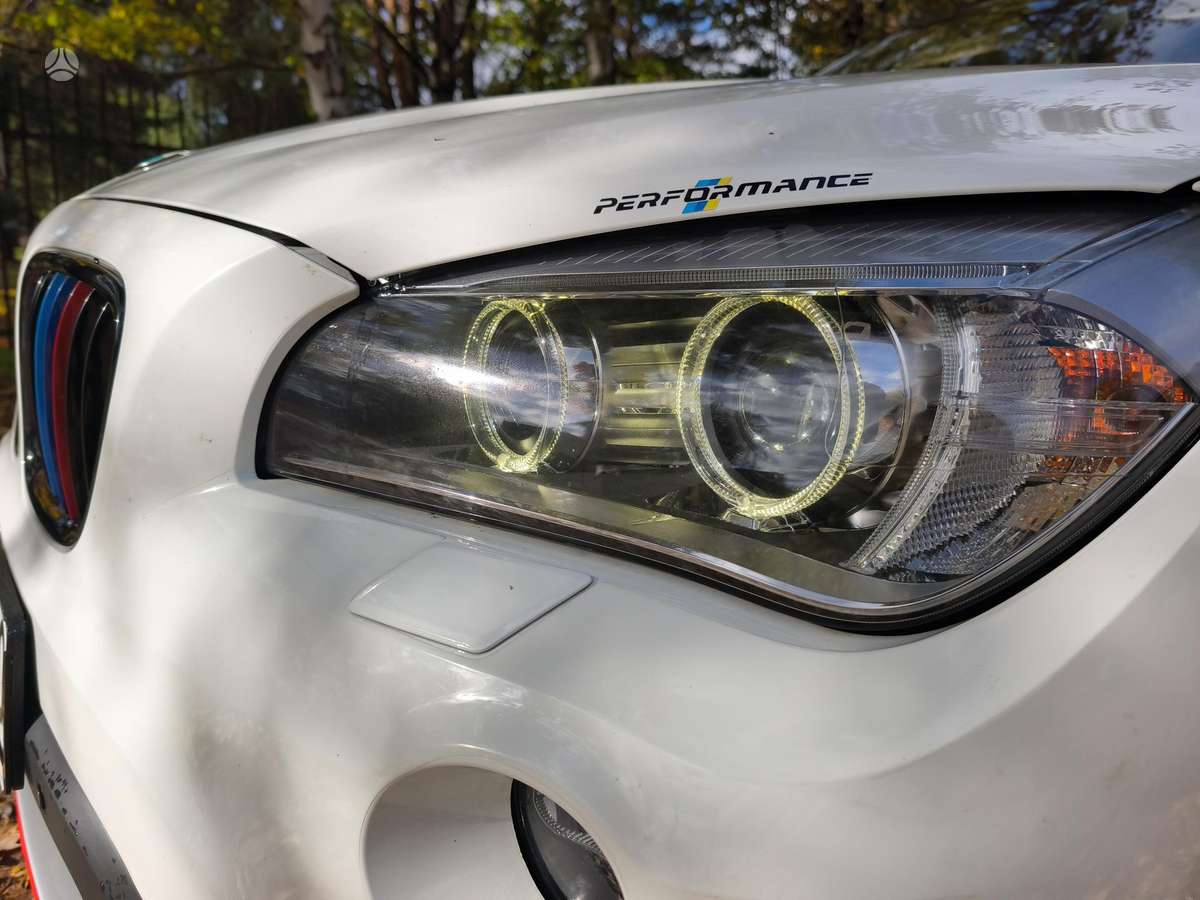 BMW X1, 3.0 l., Хэтчбек