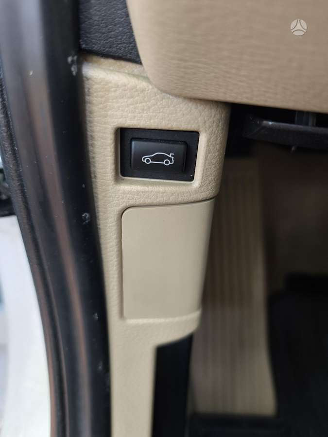 BMW X1, 3.0 l., Хэтчбек