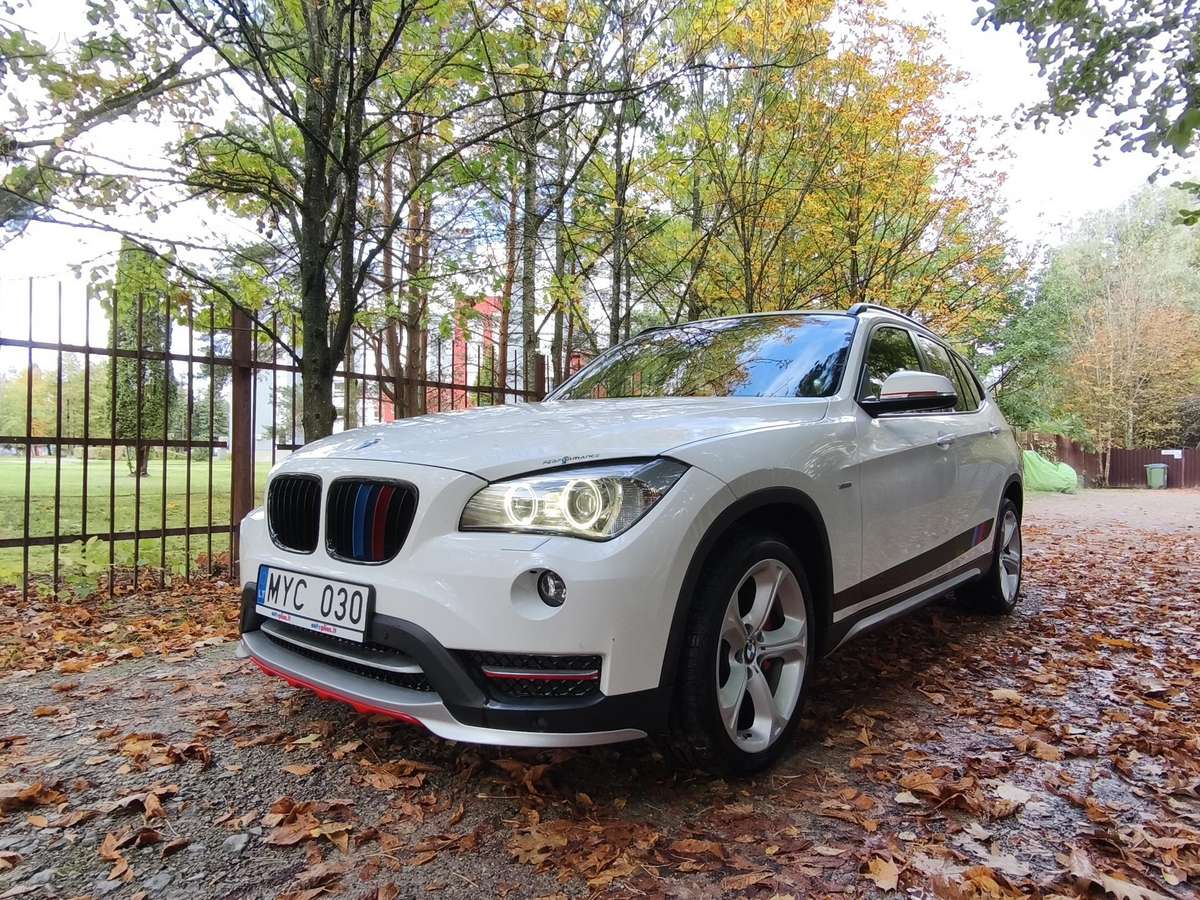 BMW X1, 3.0 l., Хэтчбек
