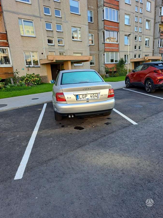 Audi A4, 1.9 l., Седан