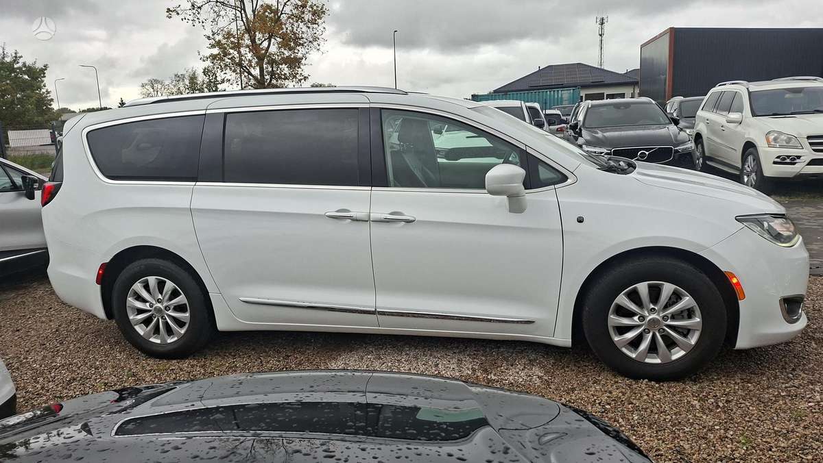 Chrysler Pacifica, 3.6 l., Минивэн