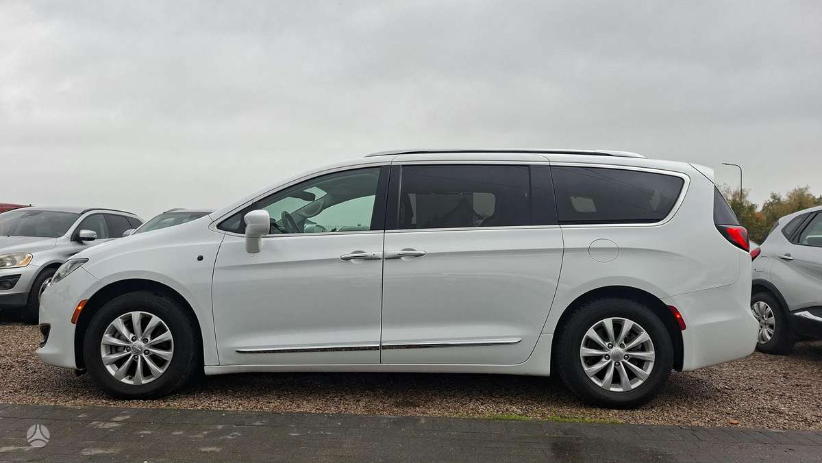 Chrysler Pacifica, 3.6 l., Минивэн