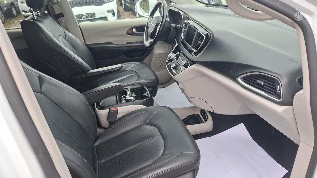 Chrysler Pacifica, 3.6 l., Минивэн
