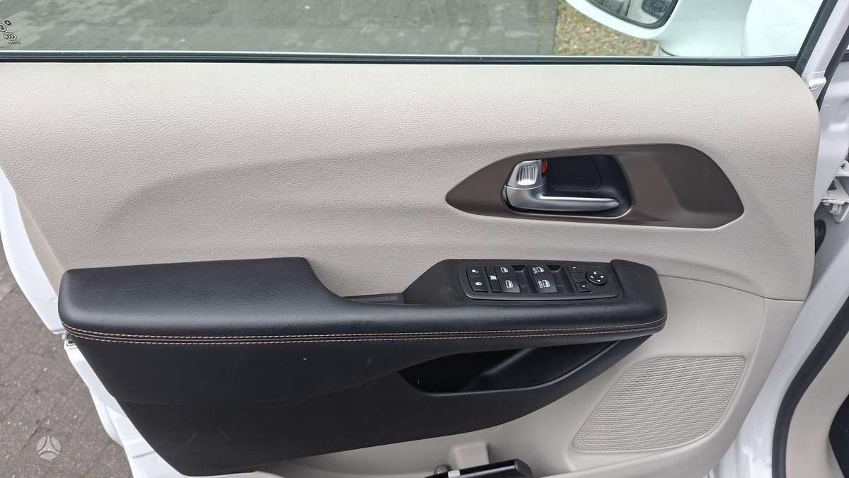 Chrysler Pacifica, 3.6 l., Минивэн