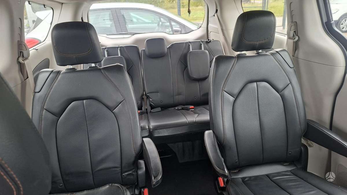 Chrysler Pacifica, 3.6 l., Минивэн
