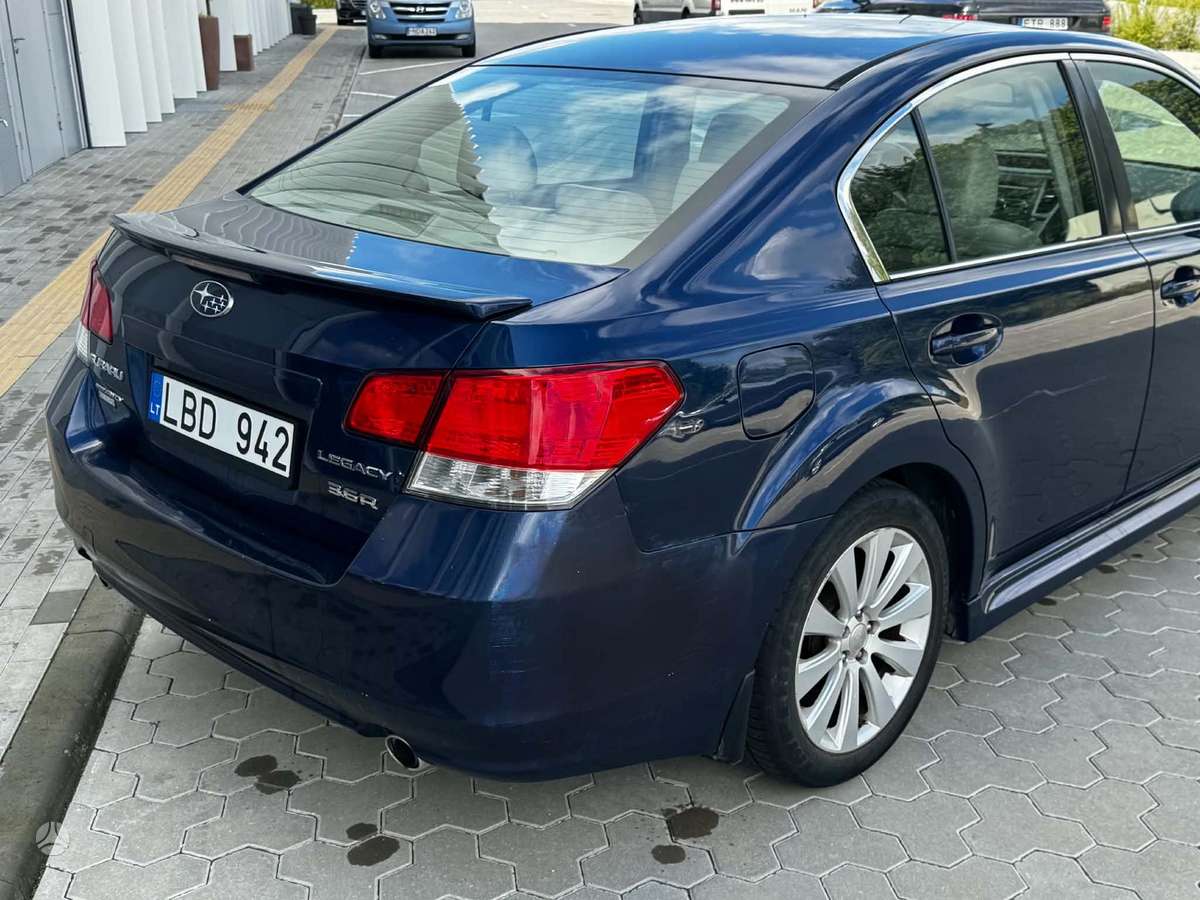 Subaru Legacy, 3.6 l., Седан
