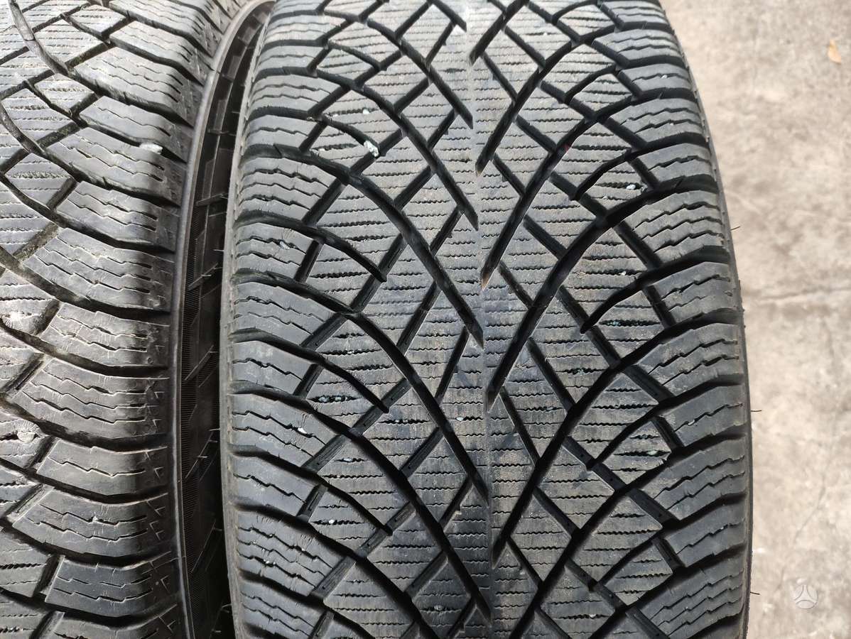 Nokian, зимние 225/60 R17
