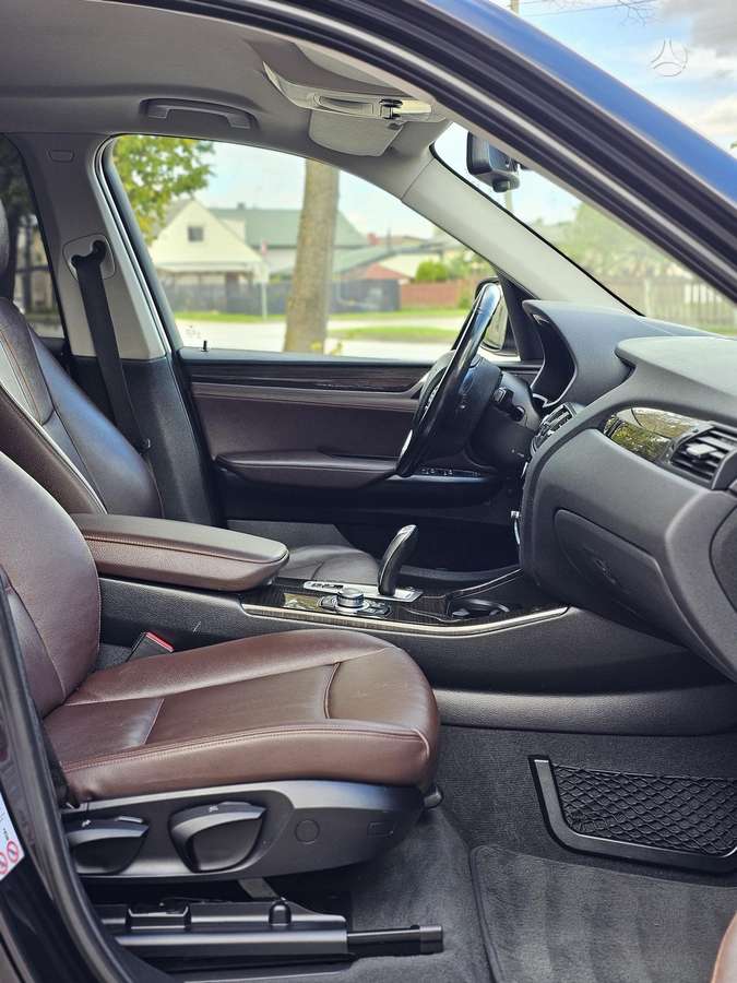 BMW X3, 2.0 l., off-road / crossover