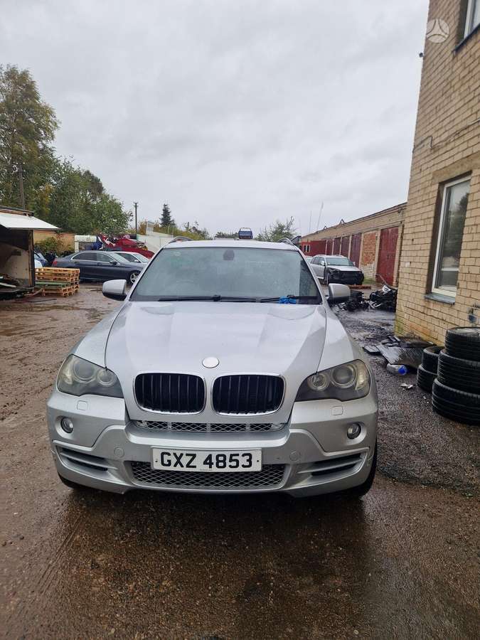 BMW X5 Dalimis
