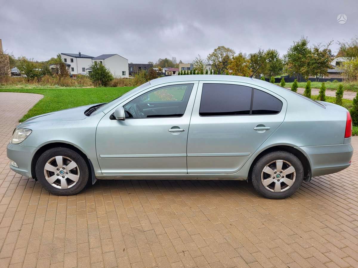 Skoda Octavia, 1.6 l., hatchback