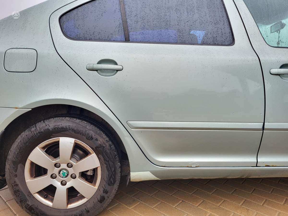 Skoda Octavia, 1.6 l., hatchback