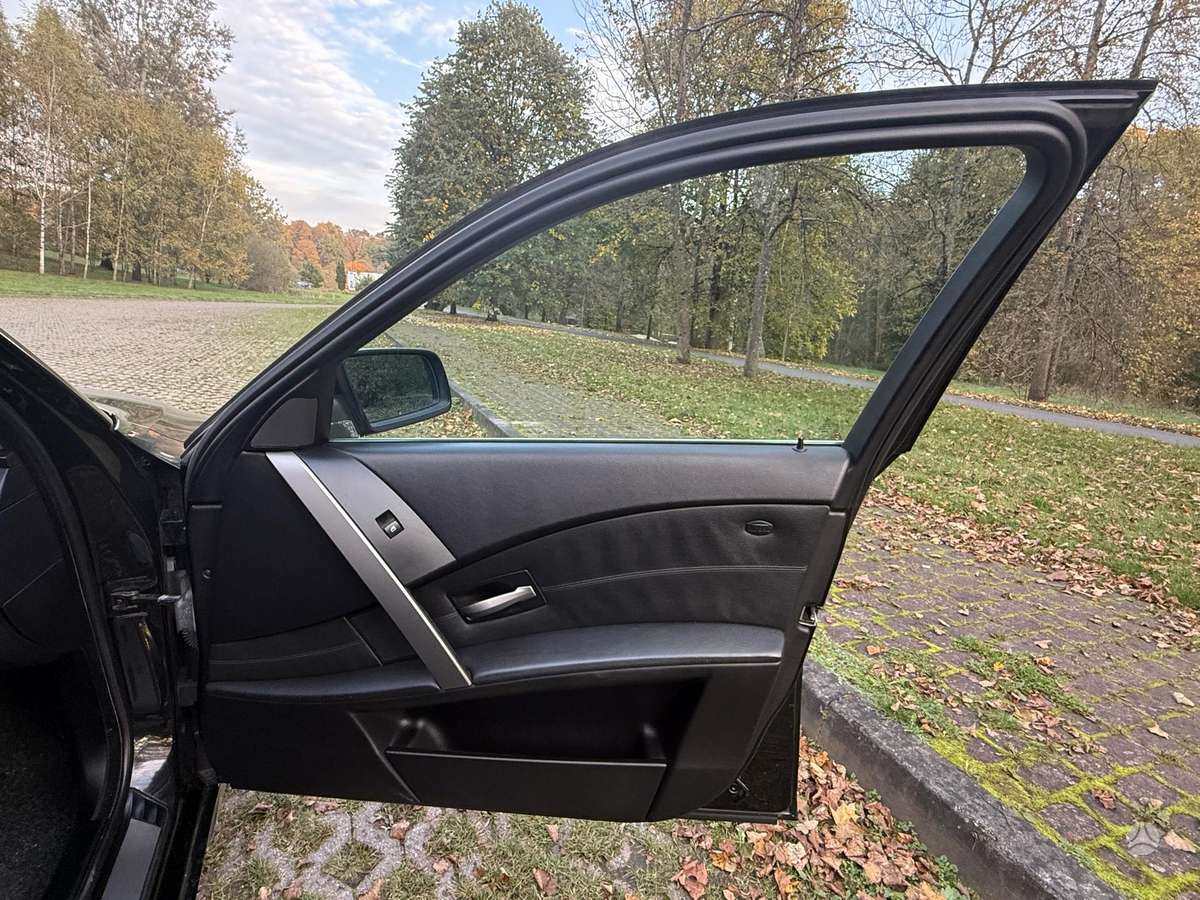 BMW 530, 3.0 l., wagon
