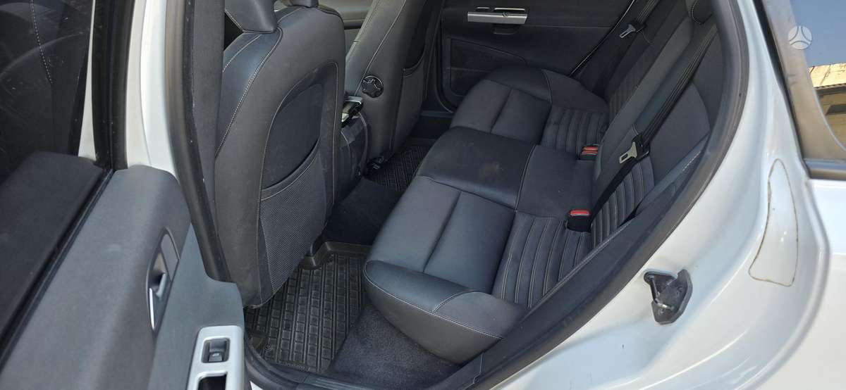Volvo V50, 2.0 l., wagon