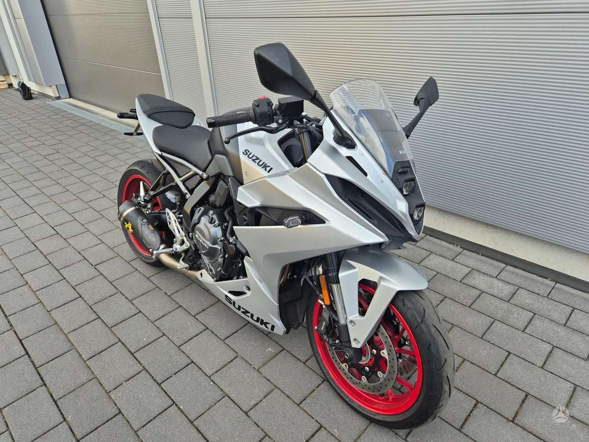 Suzuki GSX-R 776cc, superbikes