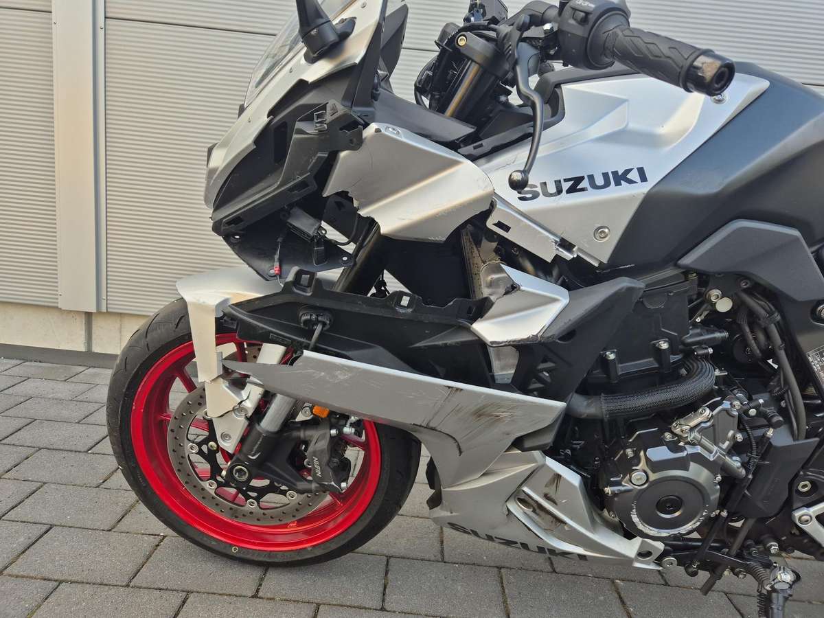 Suzuki GSX-R 776cc, superbikes