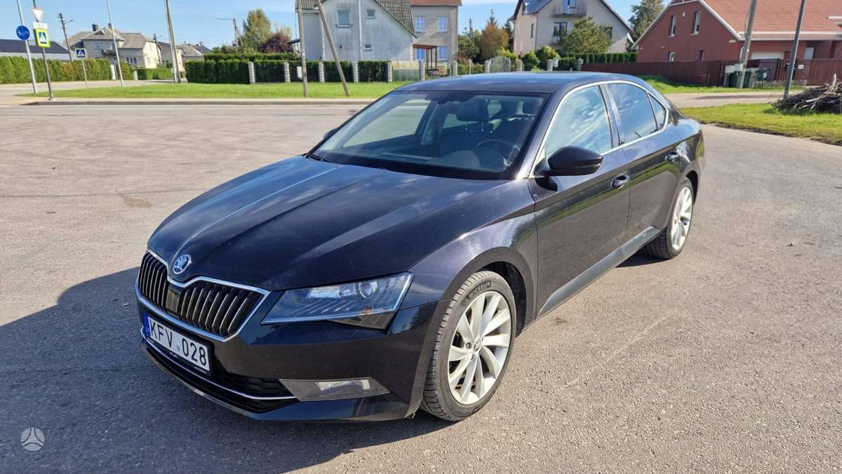 Skoda Superb, 1.8 l., hatchback