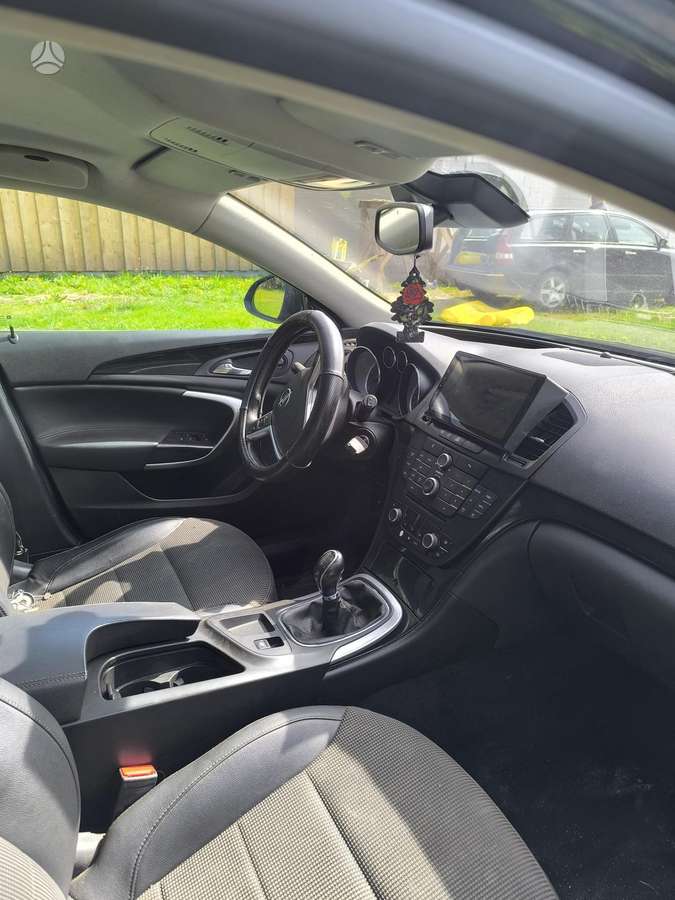 Opel Insignia, Универсал