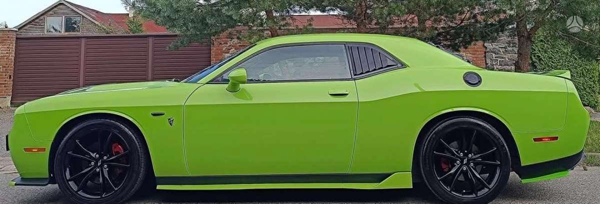 Dodge Challenger, saloon / sedan