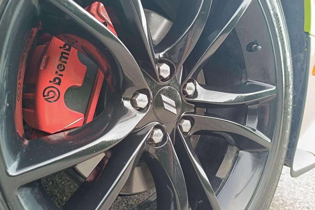 Dodge Challenger, sedanas