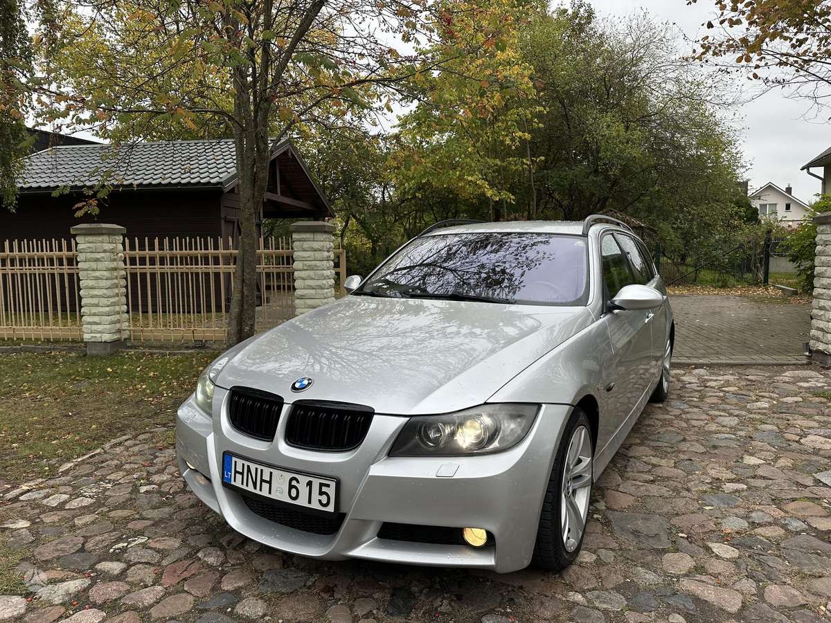 BMW 330, 3.0 l., wagon