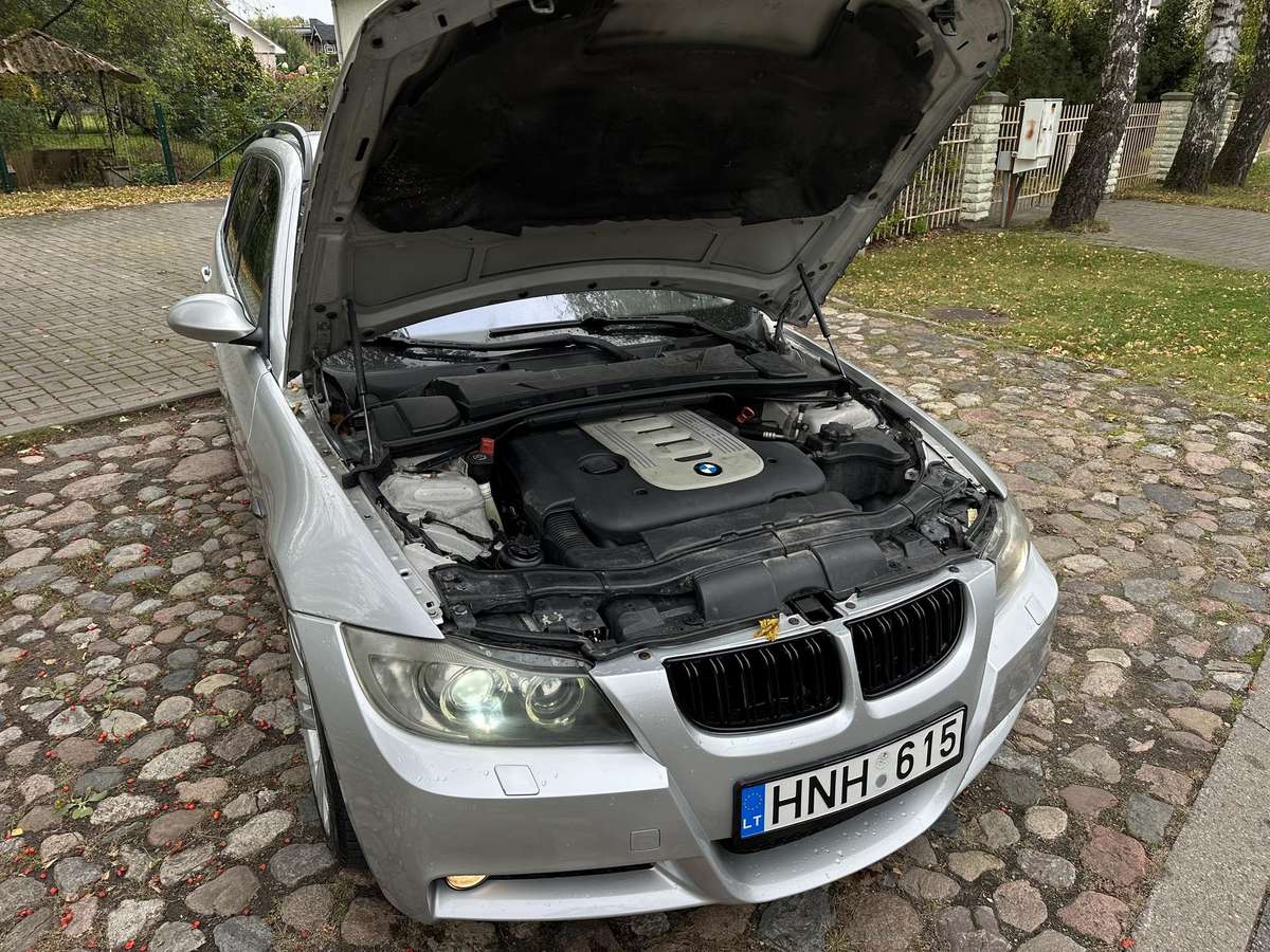 BMW 330, 3.0 l., wagon