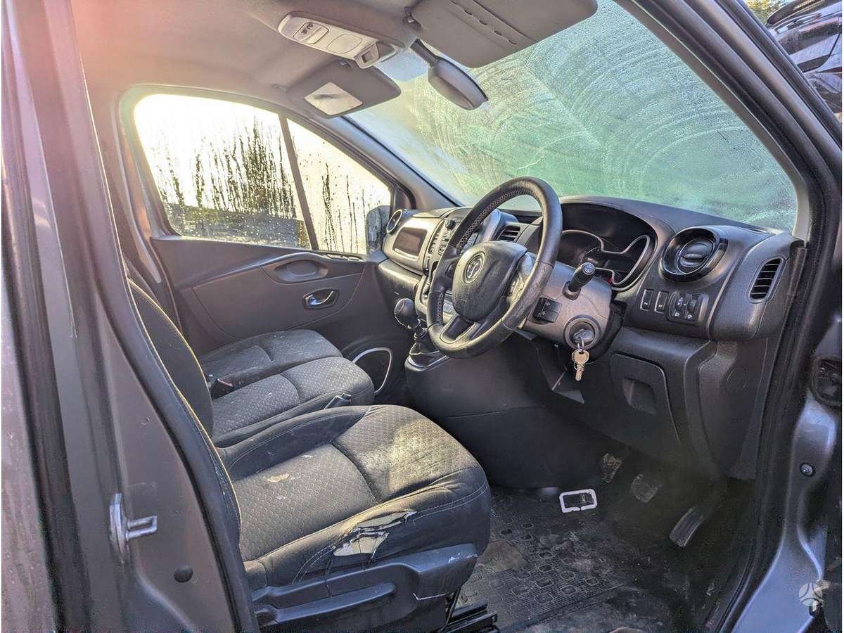 Opel Vivaro двигатель
