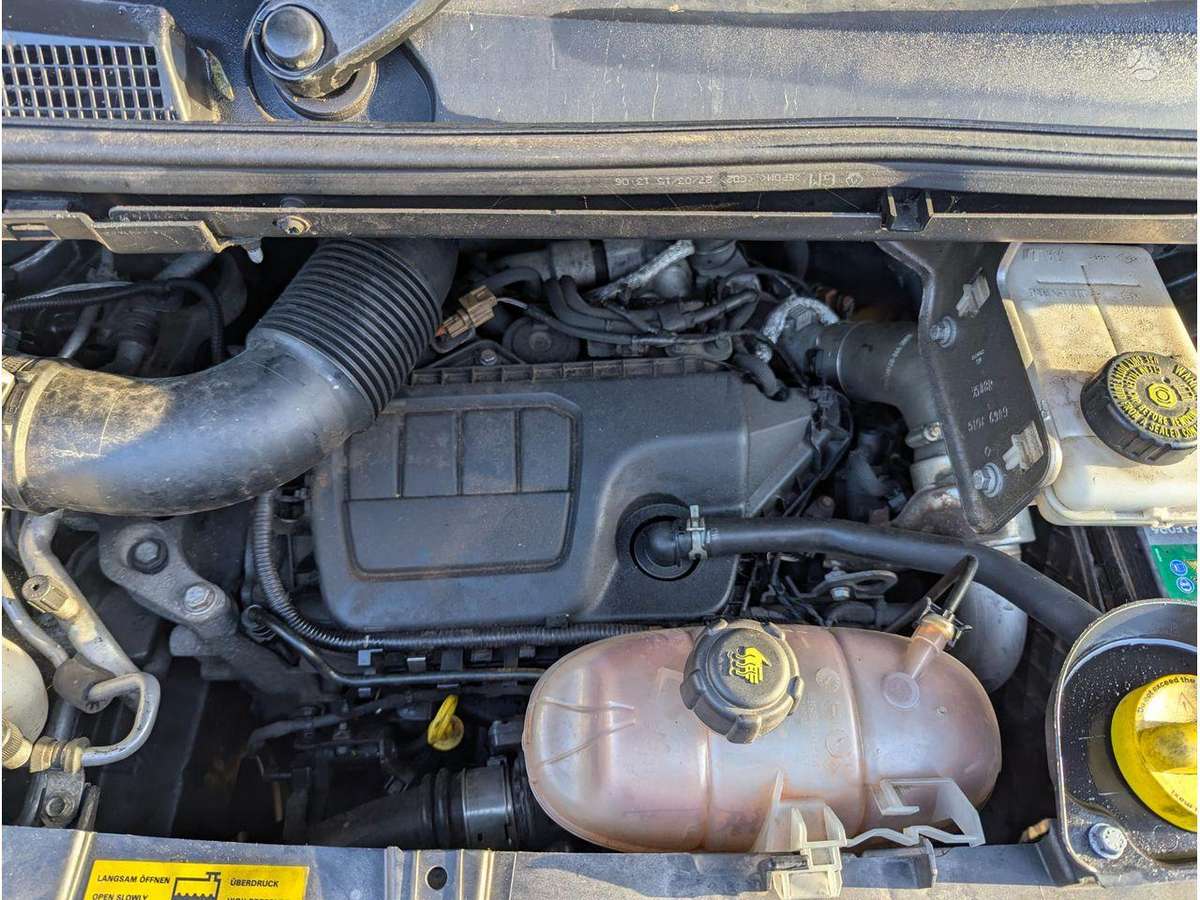 Opel Vivaro двигатель