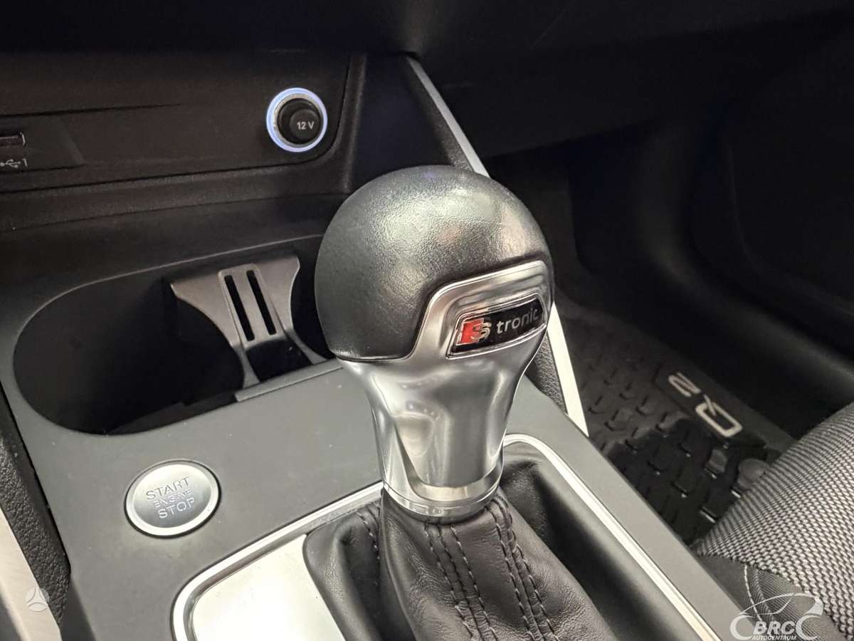 Audi Q2, 1.0 l., off-road / crossover