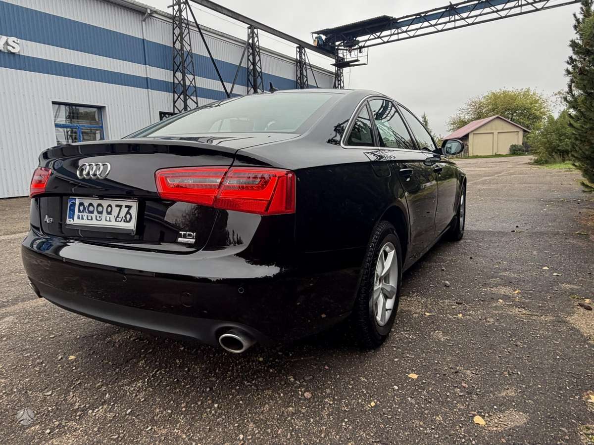 Audi A6, 2.0 l., Седан
