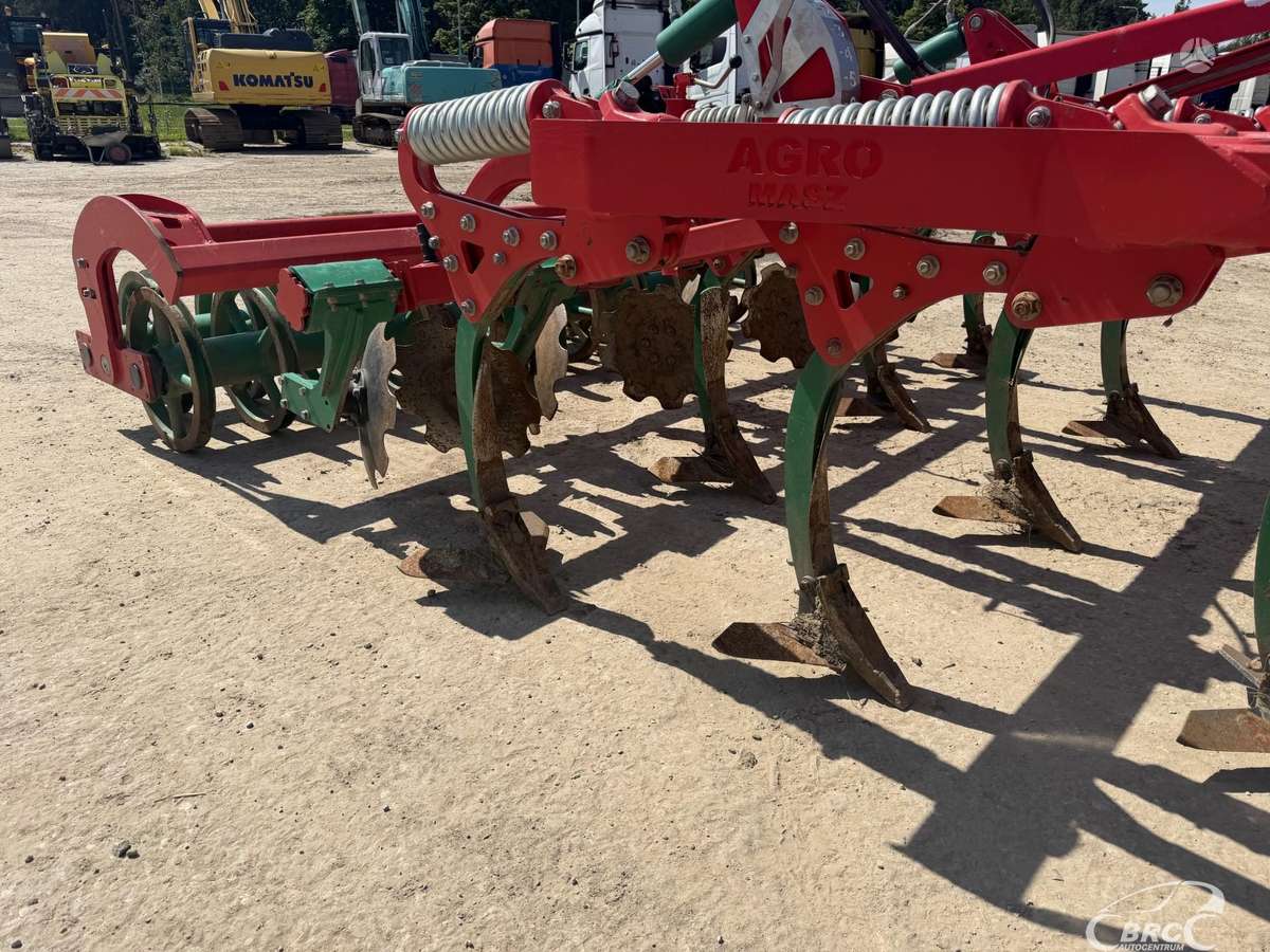 AGRO-MASZ Runner30, scrapers, scrubbers