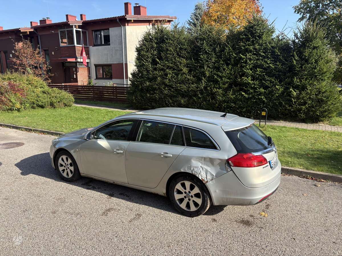 Opel Insignia, 2.0 l., Универсал