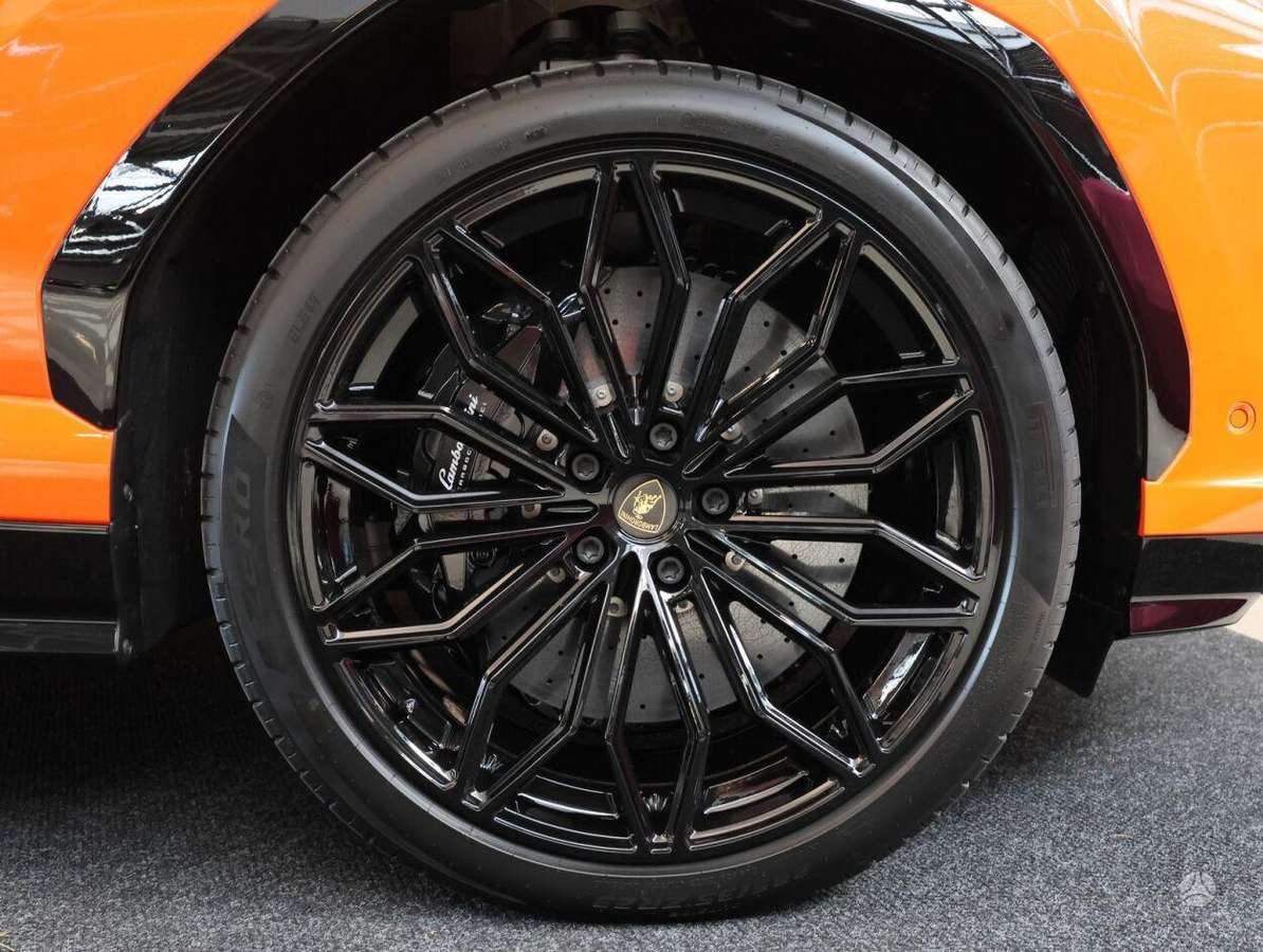 Lamborghini Urus, 4.0 l., wagon