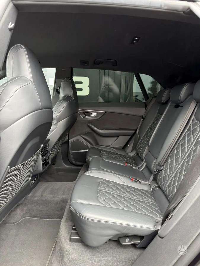 Audi SQ8, 4.0 l., hatchback