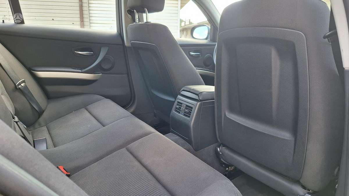 BMW 330, 3.0 l., wagon