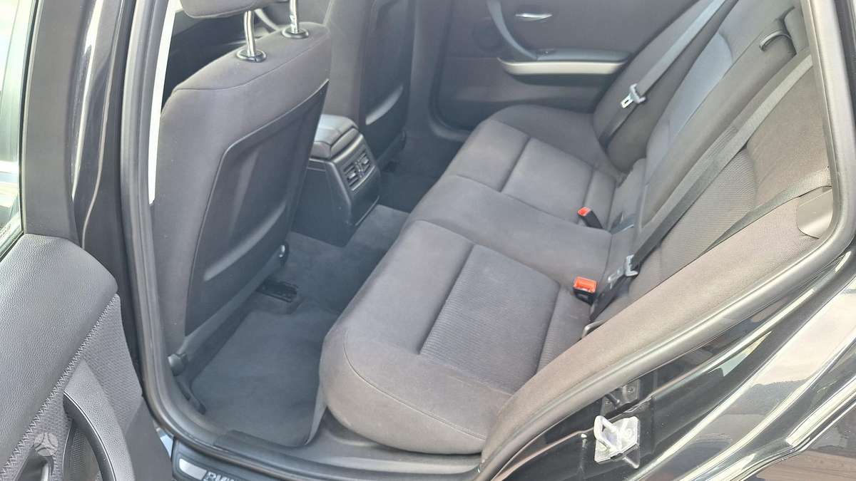 BMW 330, 3.0 l., wagon