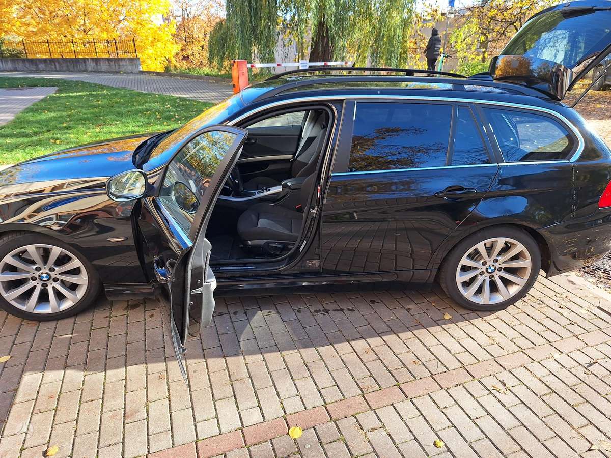 BMW 330, 3.0 l., Универсал
