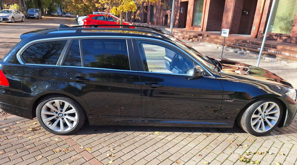 BMW 330, 3.0 l., wagon