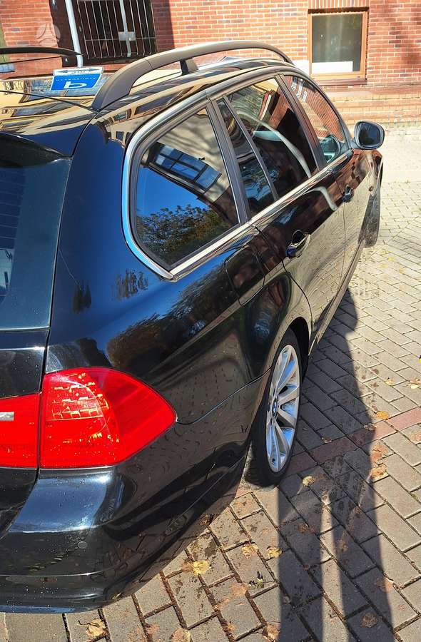 BMW 330, 3.0 l., wagon