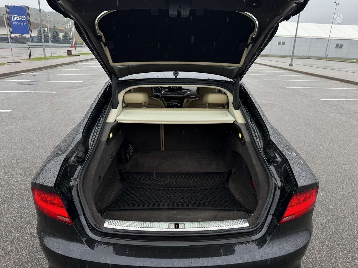 Audi A7, 3.0 l., hatchback