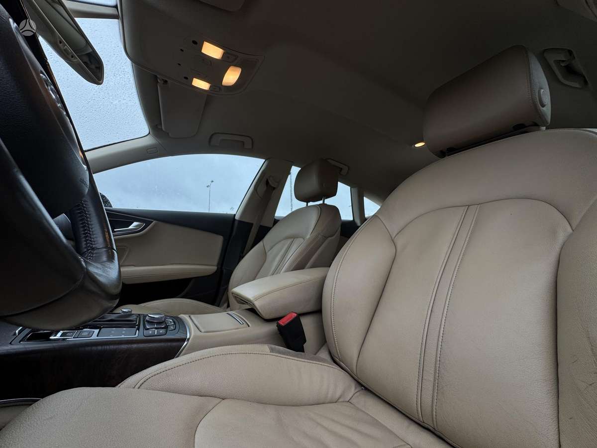 Audi A7, 3.0 l., hatchback