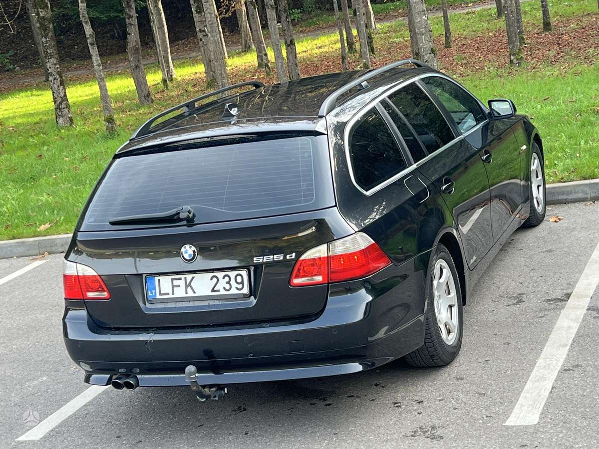 BMW 525, 2.5 l., Универсал