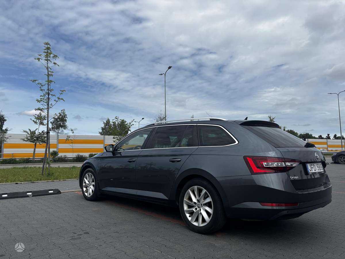 Skoda Superb, 1.8 l., wagon