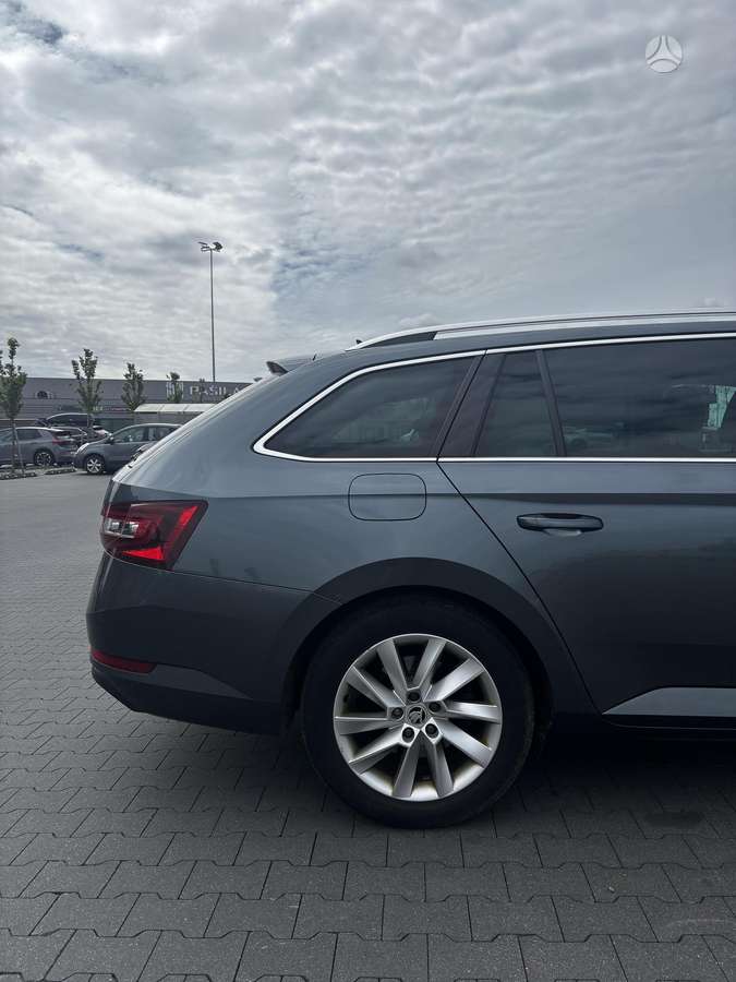 Skoda Superb, 1.8 l., Универсал