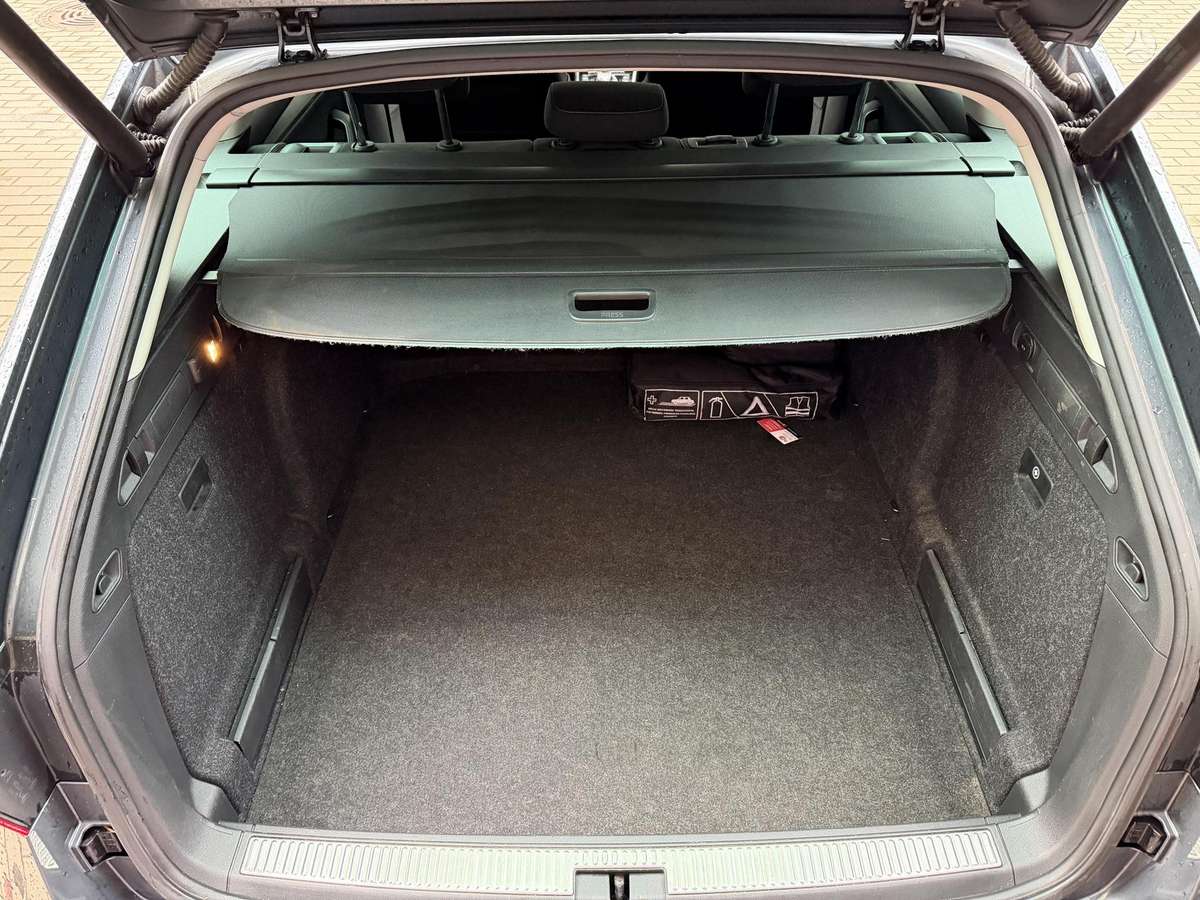 Skoda Superb, 1.8 l., wagon