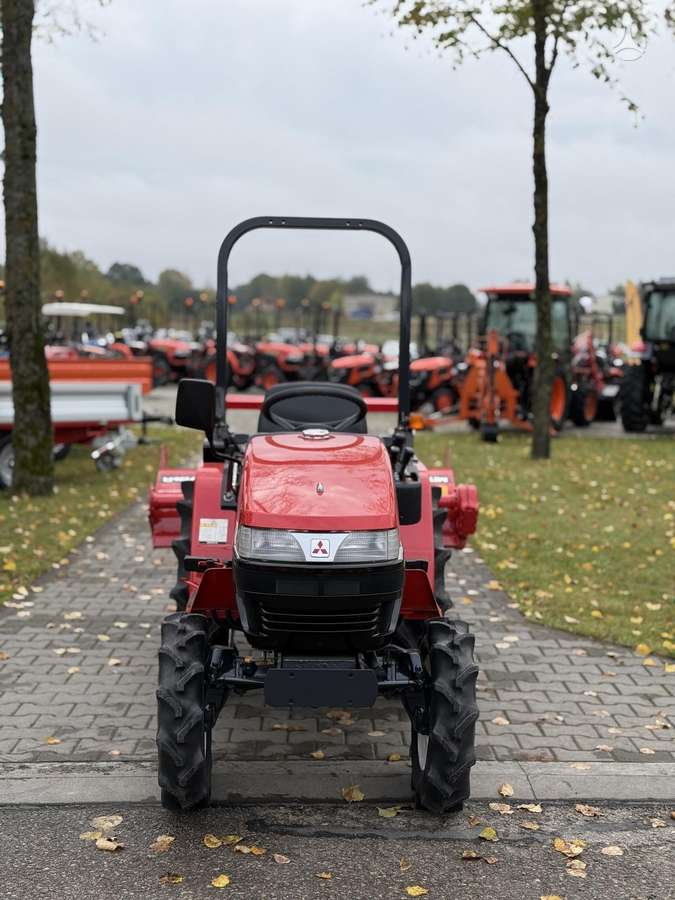 Mitsubishi MT-156, tractors