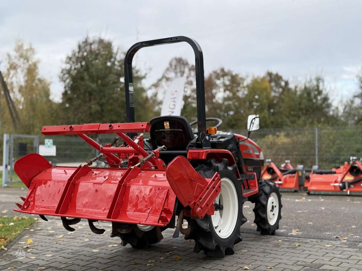 Mitsubishi MT-156, тракторы