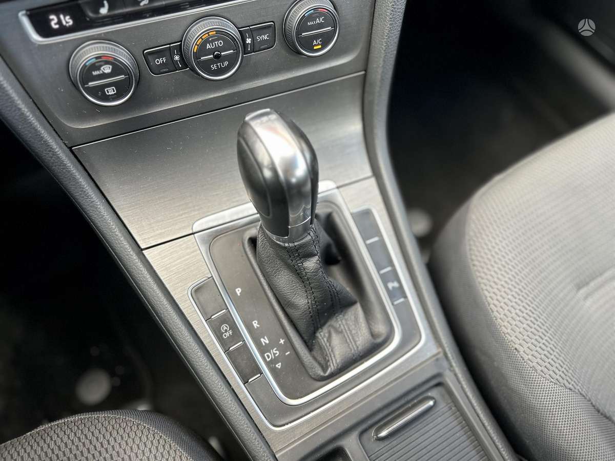 Volkswagen Golf, 1.6 l., Универсал